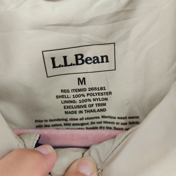 L.L.Bean rain jacket with removable hood - Picture 2 of 6